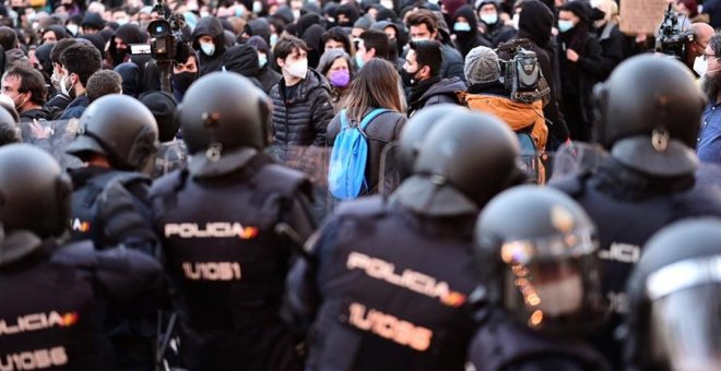 EEUU destaca episodios de abusos policiales en España en protestas como las de Pablo Hasél