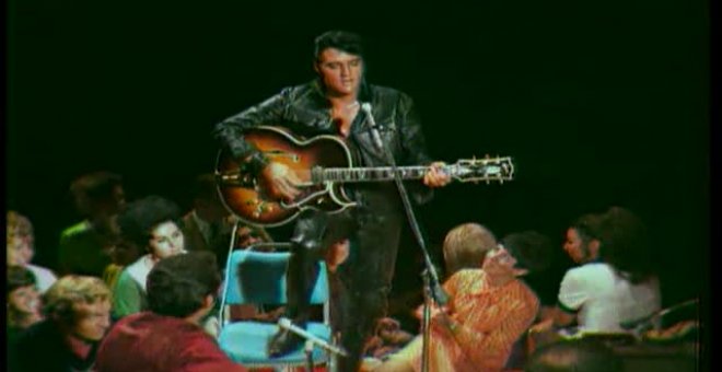 Sacan a subasta la famosa guitarra roja de Elvis Presley