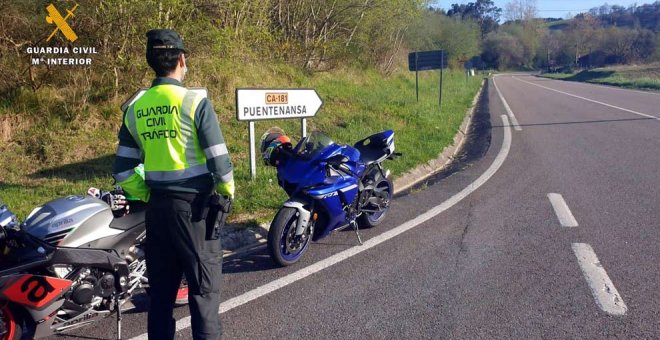 Investigados dos motoristas por circular a casi 200 kilómetros por hora en una vía limitada a 90