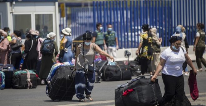 El regreso a Marruecos de las temporeras de Huelva comienza este martes con la salida de 630 trabajadoras