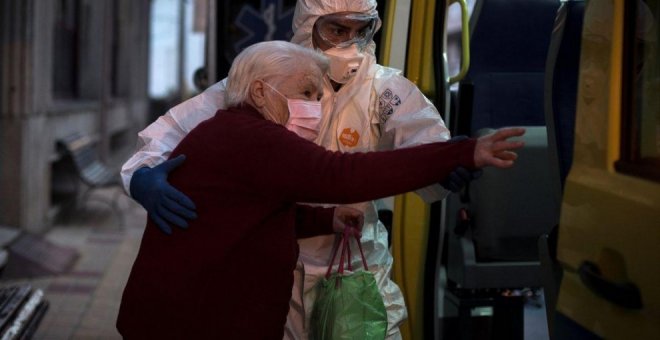 Posos de anarquía - Las muertes en residencias han de pasar factura a Ayuso