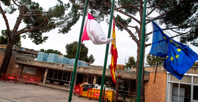 PP y Cs piden a la Junta que aclare si la muerte del profesor en Toledo tiene relación con la vacuna AstraZeneca