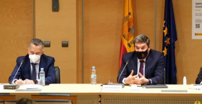 Escrivá pide a BBVA y Caixabank que reflexionen sobre las ayudas públicas recibidas en el pasado