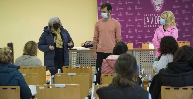 El Ayuntamiento organiza un taller sobre teatro musical en el aula dirigido a docentes