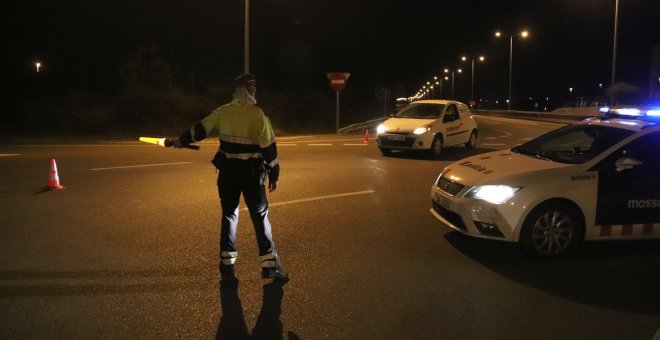 Muere una agente de los Mossos al chocar su coche con un conductor ebrio que se dio a la fuga