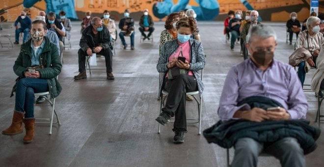 Ocho comunidades empezarán en junio a vacunar a la población general de entre 40 y 49 años