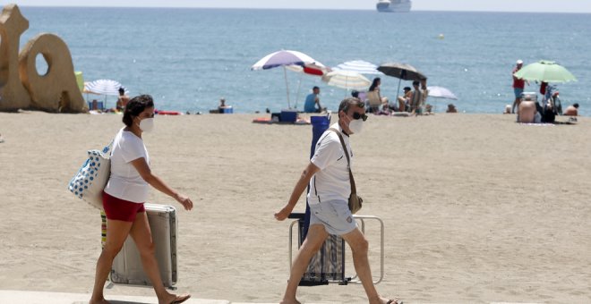 ¿Un verano sin mascarilla en la calle?: Las comunidades empiezan a vaticinar su fin