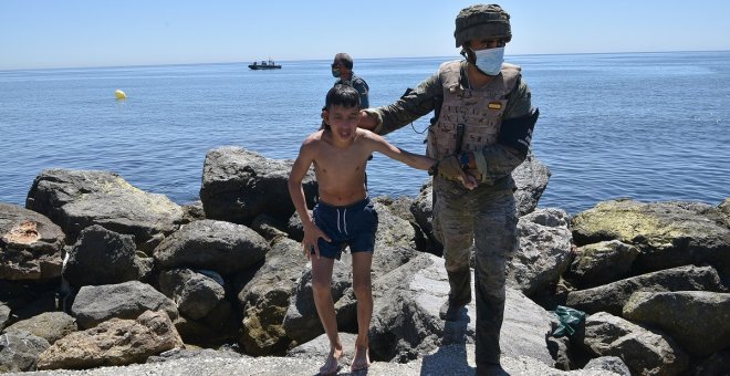 ACNUR celebra el pacto migratorio de la UE pese a las advertencias en contra de varios comités de la ONU