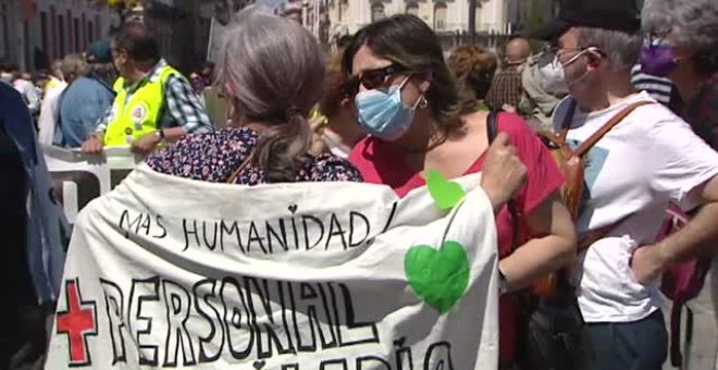 Miles de personas toman las calles para exigir pensiones dignas