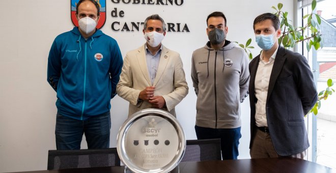 La Copa Sacyr Asobal enfrenta a los cuatro mejores equipos en Santander