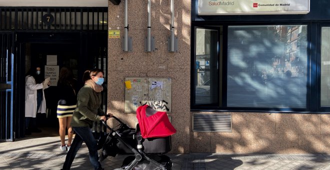 Los médicos de familia solo pudieron dedicar poco más de siete minutos a cada paciente durante la segunda ola