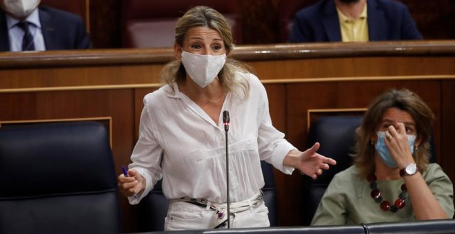 Yolanda Díaz, al PP: "Su reforma laboral llevó la tasa de paro al 27%, devaluó salarios y precarizó el trabajo"