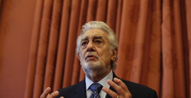 Plácido Domingo recibe "con emoción" el título de "Embajador Honorario" de España