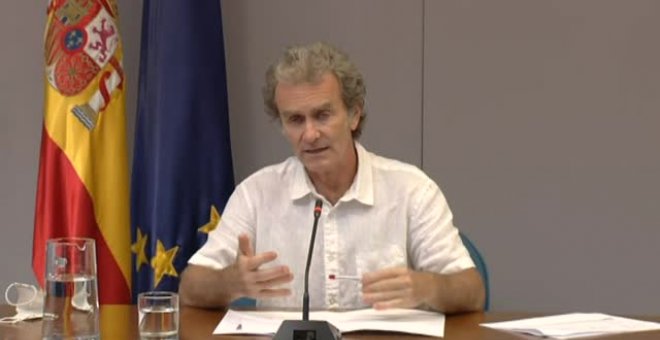 Simón: "La vacunación evoluciona muy bien, eso hace que pese a la relajación excesiva, la evolución sea descendente"