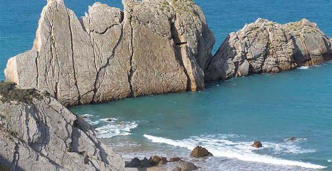 Los arenales imprescindibles de Cantabria en este verano