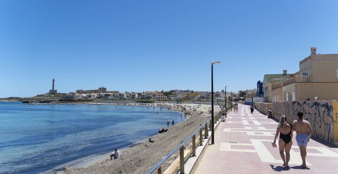 Alerta naranja por temperaturas que pueden llegar a 41 grados en Murcia, Valencia, Alicante y Málaga