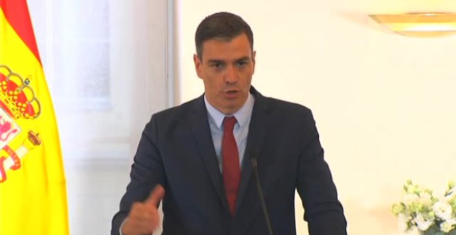 Sánchez lanza un mensaje a los jóvenes para que "no bajen la guardia" y no "lastimen" a generaciones mayores