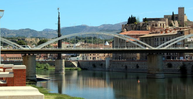 L'Audiència de Tarragona paralitza indefinidament la retirada del monument franquista de Tortosa