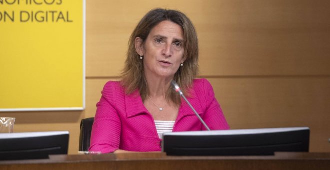 Ribera culpa a la UE y a Putin de la subida de la luz y responde a UP que "no se resuelve con protestas"