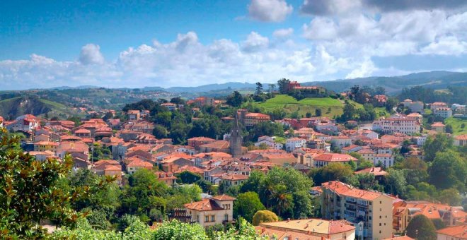 Comillas conmemora la llegada de la luz eléctrica hace 140 años con un espectáculo de calle