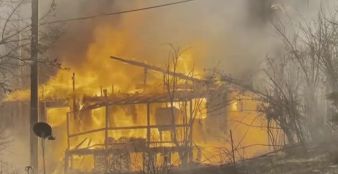 Más de un centenar de incendios forestales siguen activos en la costa oeste de EEUU