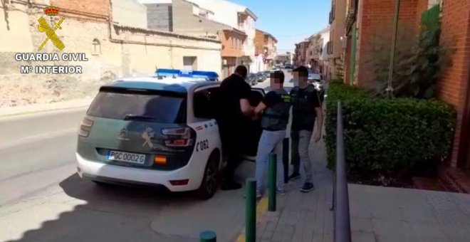 Agarraba a las víctimas por el cuello y las amenazaba, detenido el autor de varios robos en Toledo