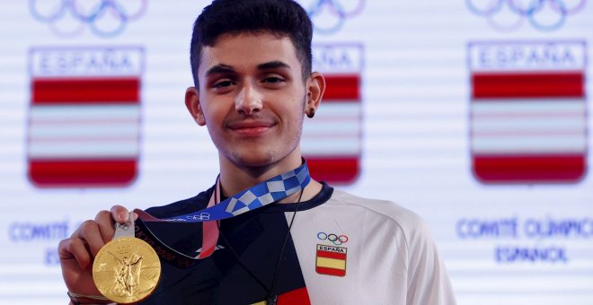 Alberto Ginés, medalla de oro en escalada, reclama instalaciones apropiadas para poder entrenar