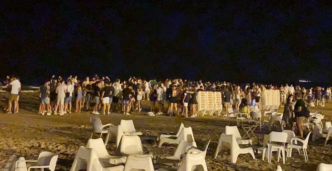 Cullera anuncia el cierre de sus playas de noche por el descontrol de los botellones y el aumento de la incidencia