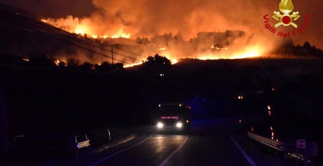 Sicilia alcanza los 48,8 grados y podría superar el récord de calor en Europa