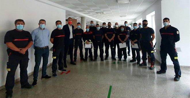 Finaliza la formación de los nueve bomberos eventuales del SCIS