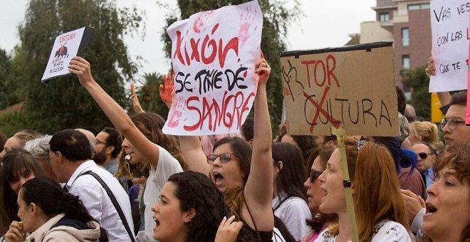 Xixón es, por fin, una ciudad libre de la barbarie taurina