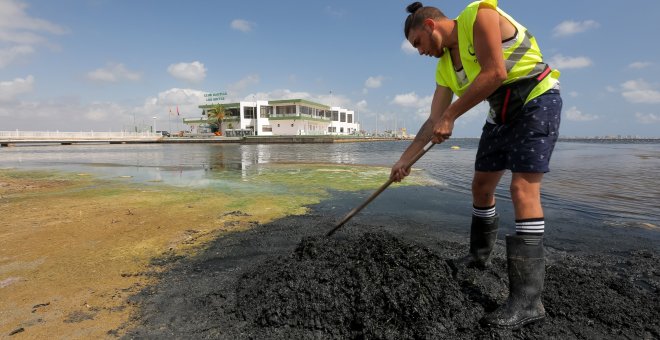 Podemos propone un Parque Regional del Mar Menor y una tasa al "agronegocio"