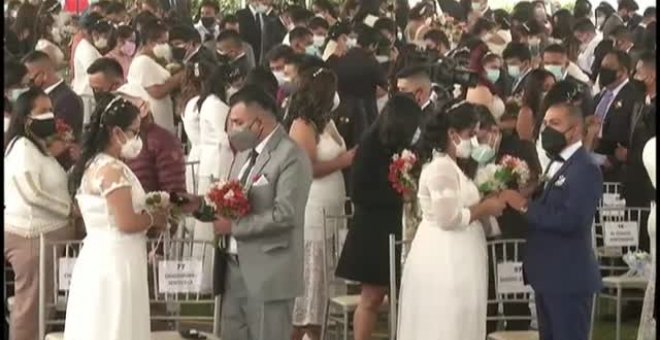 Boda masiva de 200 parejas en Perú