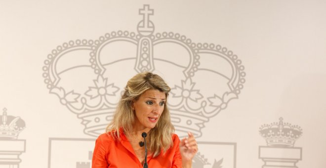 La ministra de Trabajo pide que se investigue "hasta el final" a Juan Carlos I