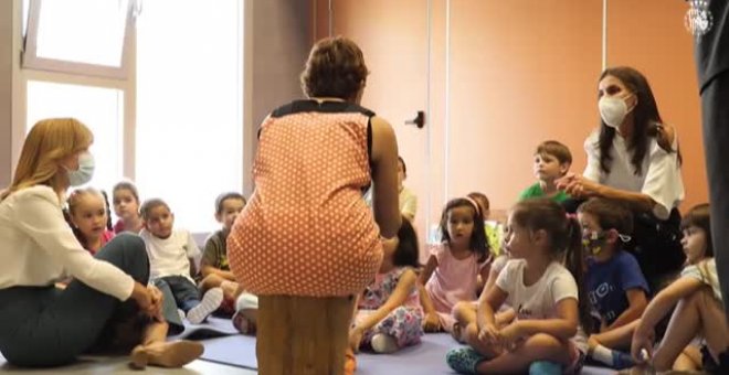 La Reina inaugura oficialmente el curso escolar en Zuera