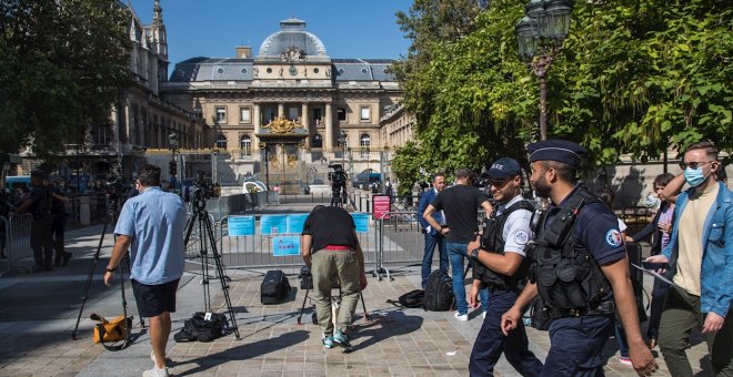 El principal encausado por los atentados del Bataclan declara en el juicio que es "combatiente del Estado Islámico"