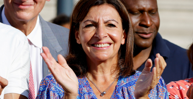 La alcaldesa de París, Anne Hidalgo, anuncia su candidatura a la presidencia de Francia para revivir el lema republicano