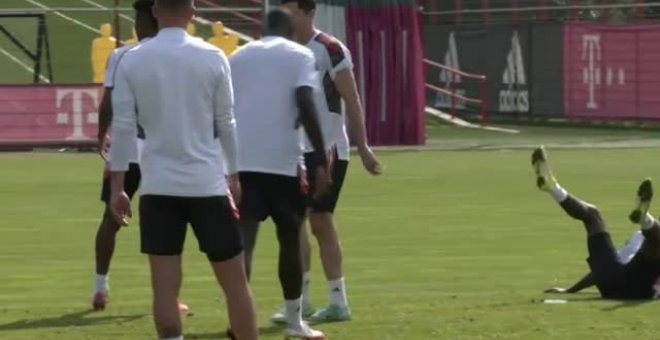 Último entrenamiento del Bayern antes de medirse mañana al Barça en Champions