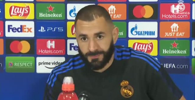 Benzema: "Yo creo en Vinicius, es un jugador top"