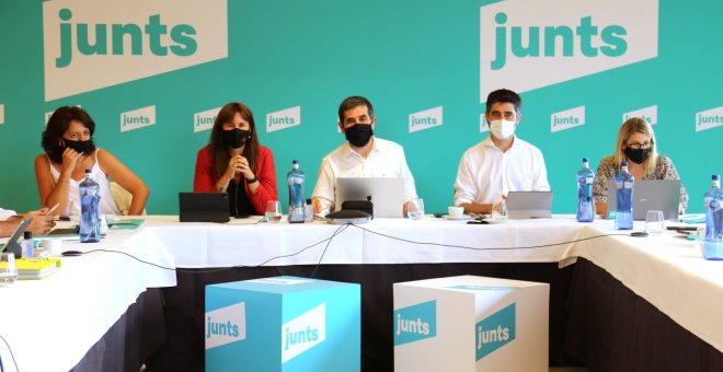 Junts replica Aragonès que l'acord d'investidura no diu que els membres de la taula de diàleg hagin d'estar al Govern