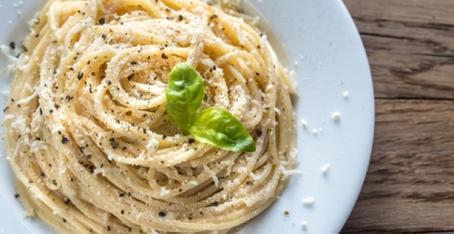 Pato confinado - Receta de 'cacio e pepe' (queso y pimienta): la pasta 'fast food' que enamora a los romanos