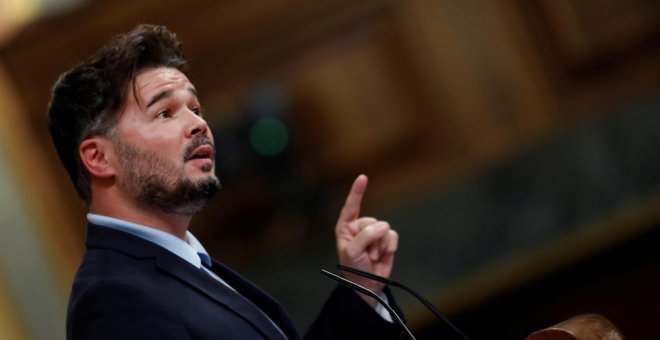 "Un expresidente español mentiroso hablando de honestidad...": Rufián arrasa en Twitter con un tuit explicando la convención del PP