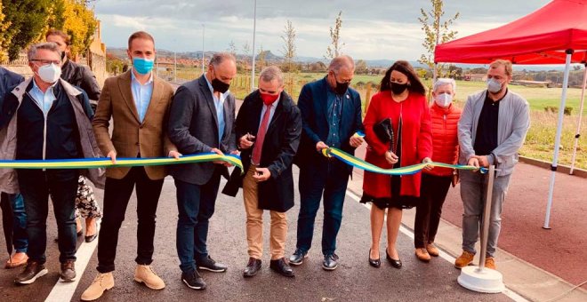 Inaugurada la nueva avenida que une Bezana y Mompía