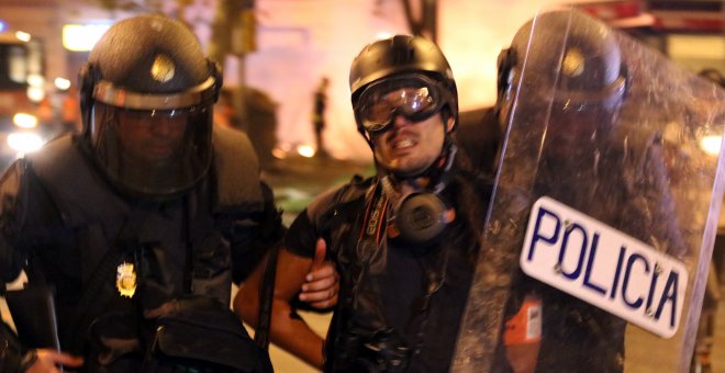 Reclamen l'absolució del fotoperiodista Albert Garcia, detingut durant les protestes postsentència