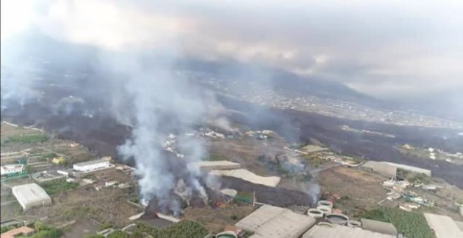 La colada norte muestra su curso destructivo a vista de dron