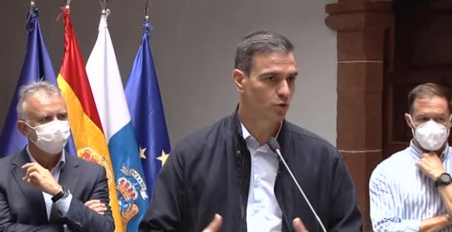 Sánchez en La Palma:  "La actividad del volcán no cesa"