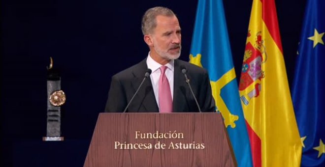 Felipe VI" La lealtad a nuestro país es un pilar básico de una sociedad capa de sopreponerse"