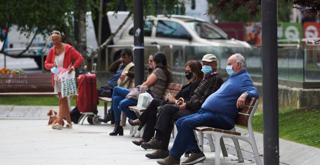 Cantabria suma cuatro casos más mientras bajan todos los indicadores