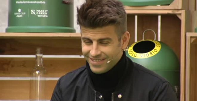 Piqué: "Invitaría a Xavi a la Davis, quedan días aún"