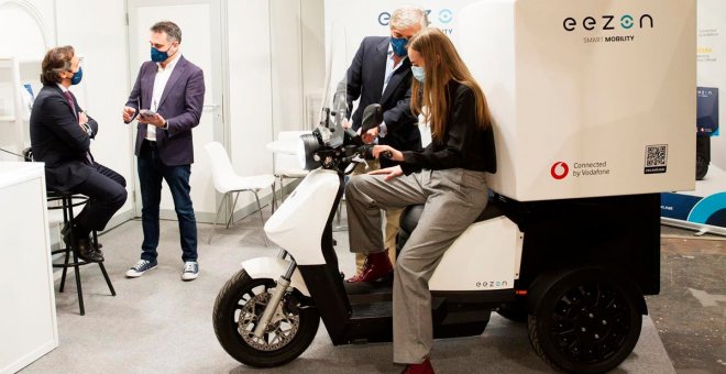 eezon e3: el scooter eléctrico de tres ruedas fabricado en España, entra en fase de comercialización